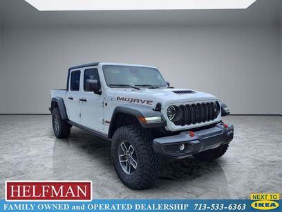 Used 2024 Jeep Gladiator Mojave w/ Convenience Group
