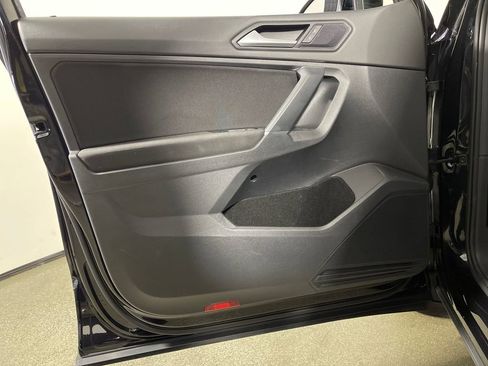 Used 2020 Volkswagen Tiguan S FWD image 19