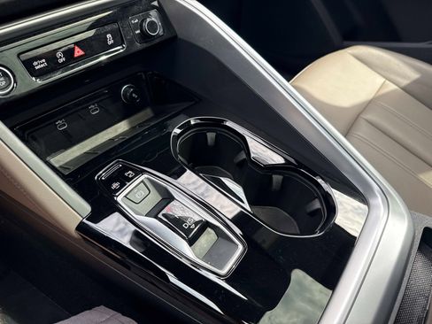 Certified 2025 Audi Q5 Premium w/ Convenience Package AWD/4WD image 25