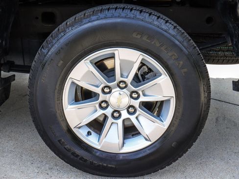 Used 2022 Chevrolet Silverado 1500 LT w/ LPO, Dark Essentials Package RWD image 21