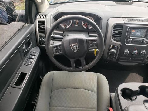 Used 2018 RAM 1500 Express w/ Express Value Package AWD/4WD image 16