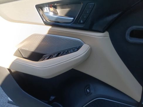 Used 2023 Acura MDX SH-AWD w/ Technology Package image 15