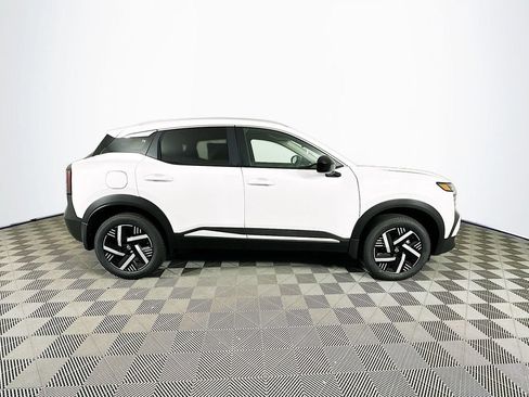 New 2026 Nissan Kicks SV w/ SV Premium Package FWD image 11