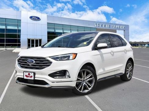 Used 2019 Ford Edge Titanium w/ Equipment Group 301A FWD image 1