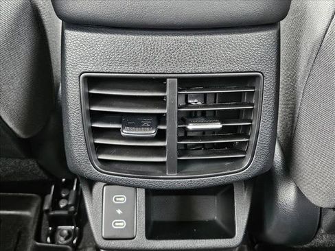 Used 2026 Kia Seltos LX FWD image 15