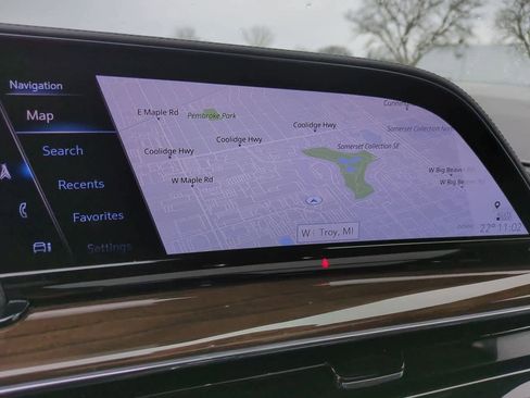 Certified 2024 Cadillac Escalade Sport Platinum w/ LPO, ONYX Package image 31