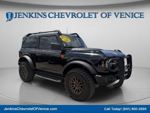 Used 2025 Ford Bronco Badlands AWD/4WD image 1