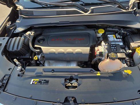 Certified 2022 Jeep Compass Latitude AWD/4WD image 33