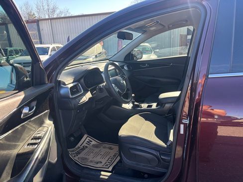 Used 2020 Kia Sorento LX AWD/4WD image 11