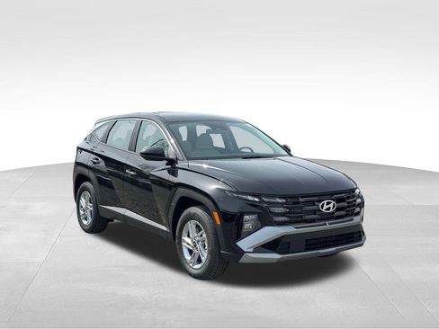 New 2026 Hyundai Tucson SE AWD/4WD image 1