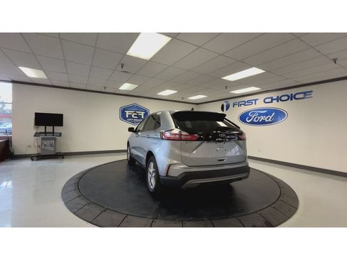 Used 2024 Ford Edge SEL AWD/4WD image 8