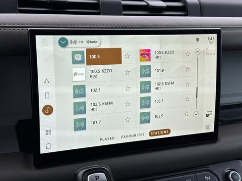 Used 2022 Land Rover Defender 110 X-Dynamic HSE image 17