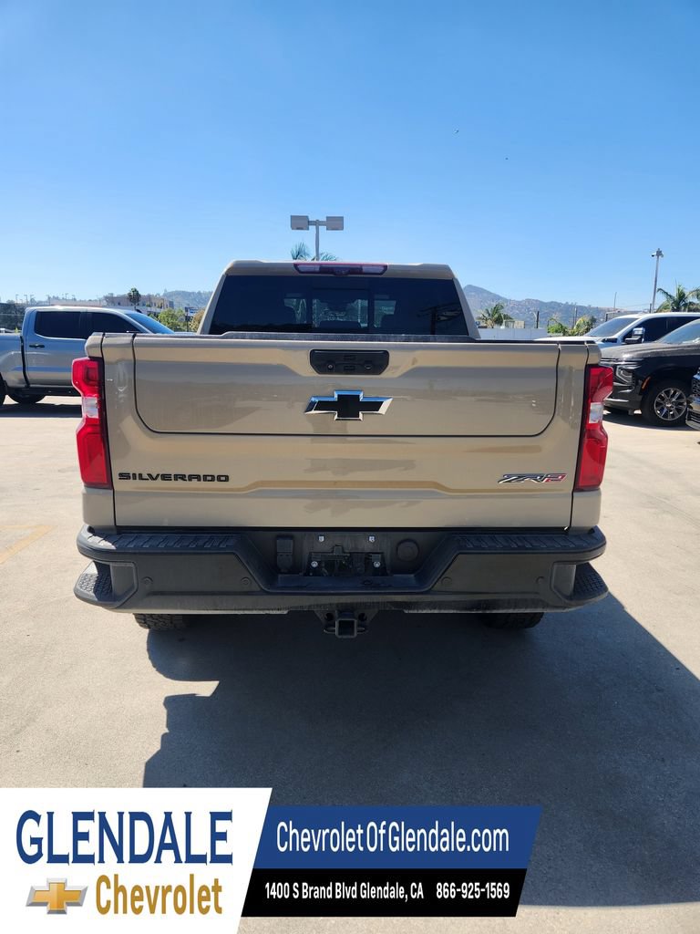 Used 2022 Chevrolet Silverado 1500 ZR2 w/ Technology Package AWD/4WD image 4