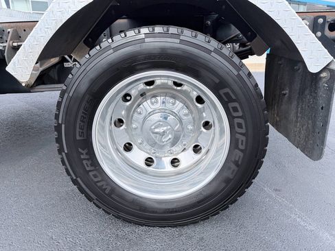 Used 2022 RAM 4500 Tradesman w/ Chrome Appearance Group image 31