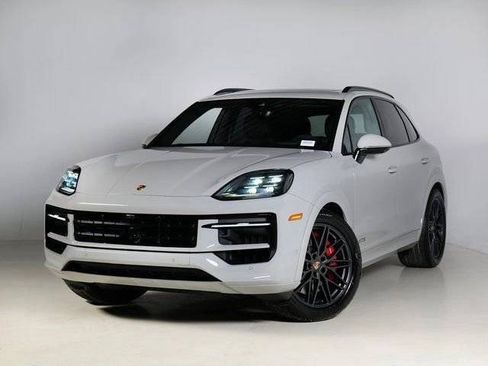 New 2026 Porsche Cayenne GTS AWD/4WD image 1