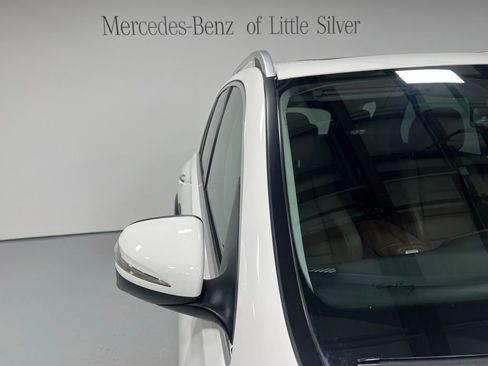 Used 2024 Mercedes-Benz GLE 350 4MATIC image 9