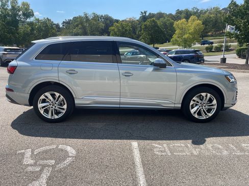 Used 2023 Audi Q7 3.0T Premium Plus w/ Premium Plus Package AWD/4WD image 2