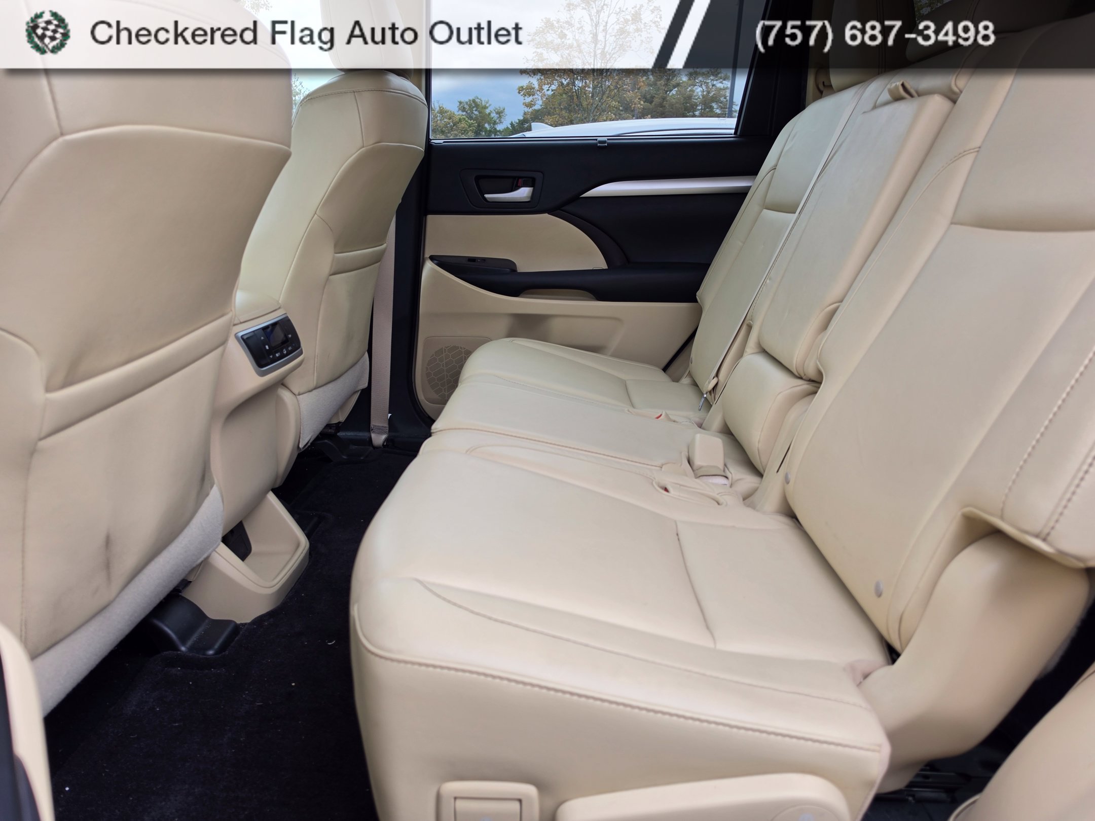 Used 2015 Toyota Highlander XLE AWD/4WD image 20