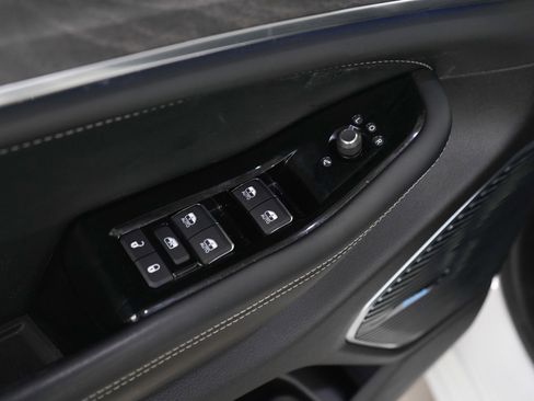 Used 2023 Jeep Grand Cherokee Overland image 20