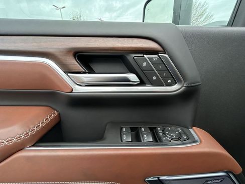 Used 2025 GMC Sierra 2500 Denali Ultimate image 41