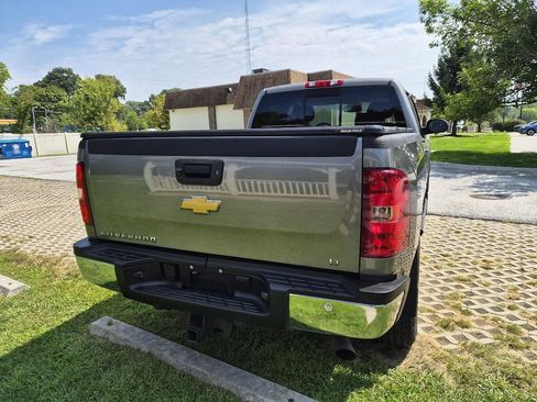 Used 2013 Chevrolet Silverado 2500 LT w/ Z71 Appearance Package AWD/4WD image 6