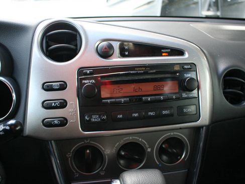 Used 2005 Toyota Matrix image 13