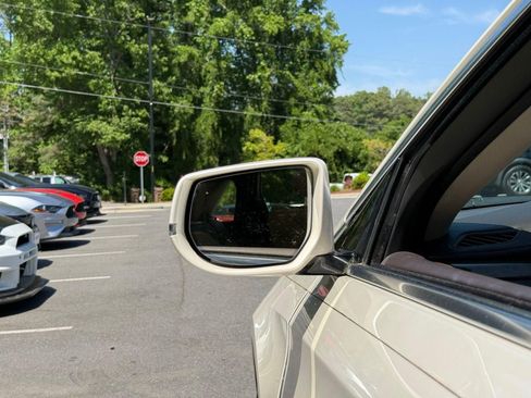 Used 2013 Cadillac XTS Premium FWD image 14