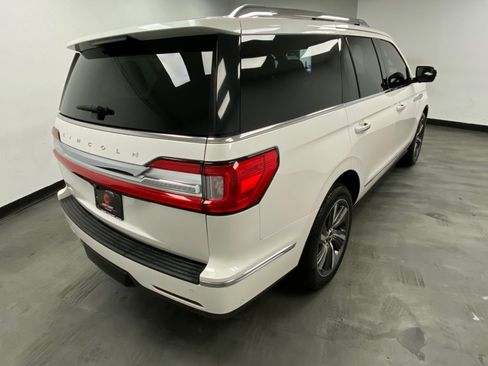 Used 2019 Lincoln Navigator Reserve AWD/4WD image 6