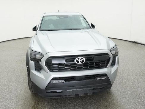 Certified 2025 Toyota Tacoma TRD Off-Road image 15