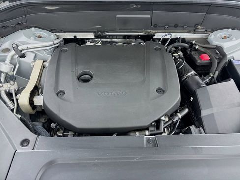 Used 2024 Volvo XC90 B6 Plus w/ Protection Package Premier AWD/4WD image 32