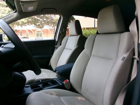 Used 2015 Honda CR-V LX image 13