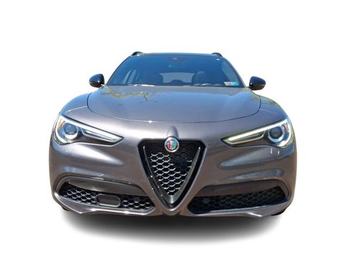 Used 2023 Alfa Romeo Stelvio Veloce AWD/4WD image 2