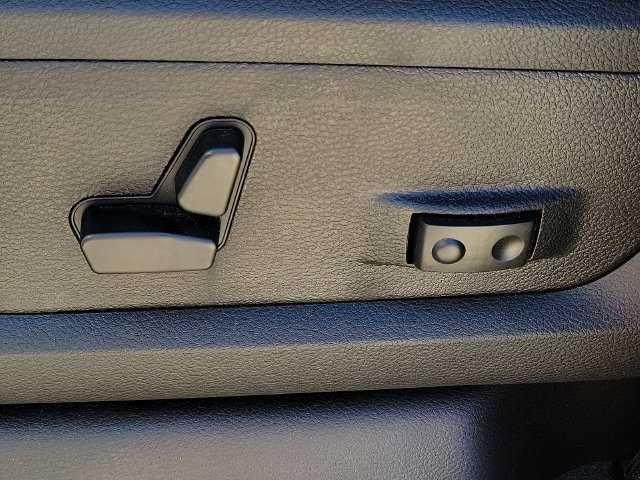 New 2027 RAM 3500 Big Horn AWD/4WD image 13
