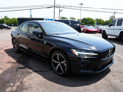 Used 2024 Volvo S60 B5 Core AWD/4WD image 3