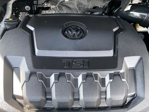 Used 2023 Volkswagen Tiguan SE FWD image 31