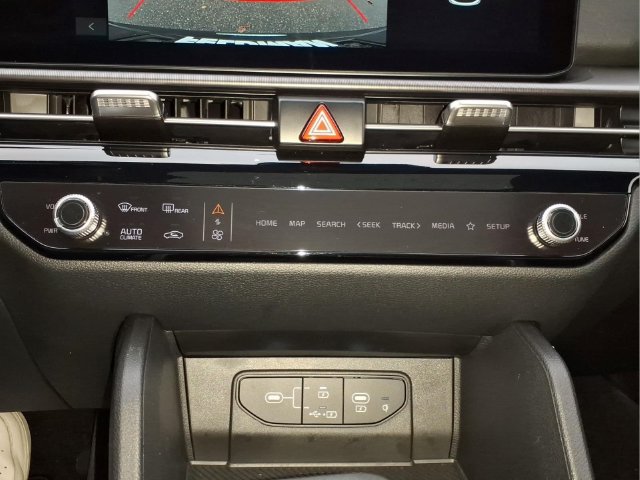 Used 2026 Kia Sportage EX w/ EX Panorama Roof Package FWD image 20