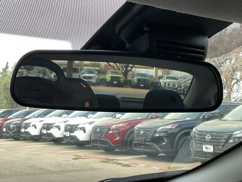 Used 2025 Nissan Versa S w/ Trunk Package image 26