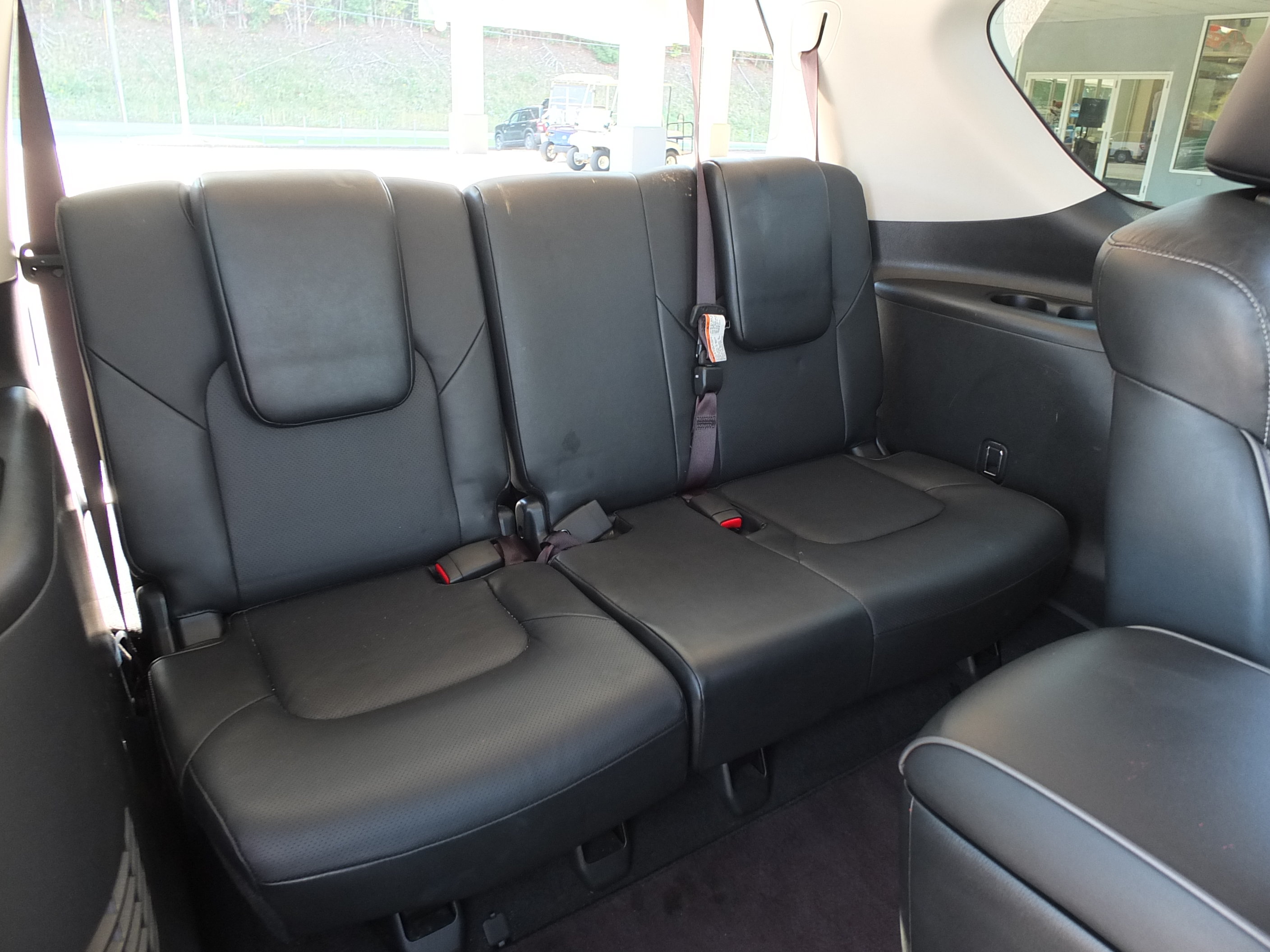 Used 2019 INFINITI QX80 Luxe AWD/4WD image 16