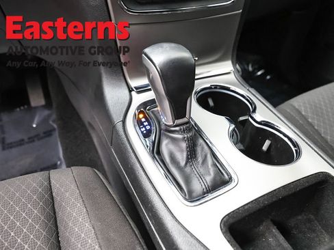 Used 2021 Jeep Grand Cherokee Laredo w/ Security & Convenience Group AWD/4WD image 13