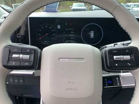 Used 2026 Hyundai Santa Fe Calligraphy AWD/4WD image 16