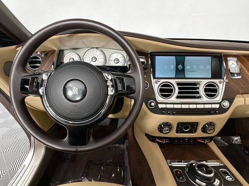 Certified 2017 Rolls-Royce Dawn RWD image 11