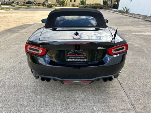 Used 2018 FIAT 124 Spider Abarth image 5