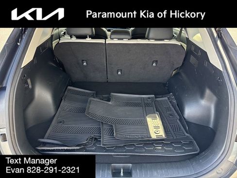Used 2023 Kia Sportage EX image 11