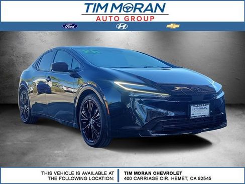 Used 2025 Toyota Prius FWD image 1