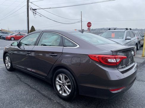 Used 2015 Hyundai Sonata SE FWD image 4