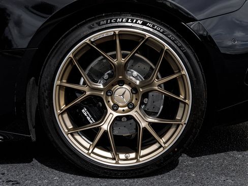 Used 2026 Mercedes-Benz AMG GT 63 image 9
