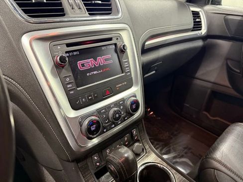 Used 2015 GMC Acadia SLT image 18