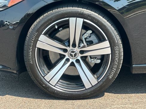 Used 2025 Mercedes-Benz C 300 4MATIC Sedan image 24