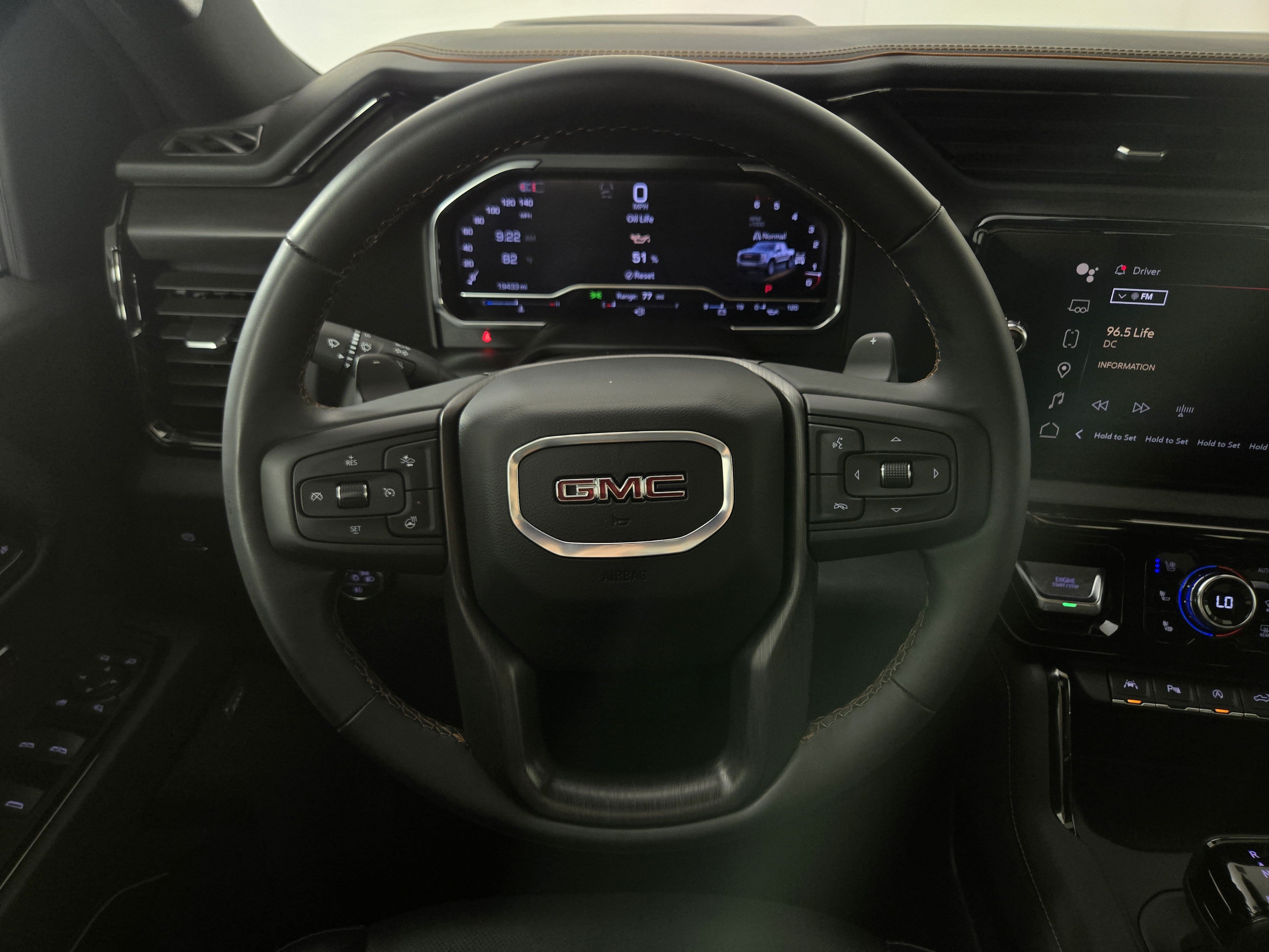 Used 2024 GMC Sierra 1500 AT4 w/ Technology Package AWD/4WD image 14