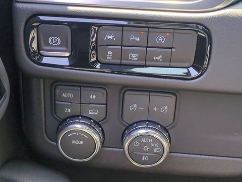 New 2026 GMC Yukon XL Denali w/ Sun & Power Step Package AWD/4WD image 19